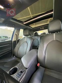 تۆیۆتا کامری